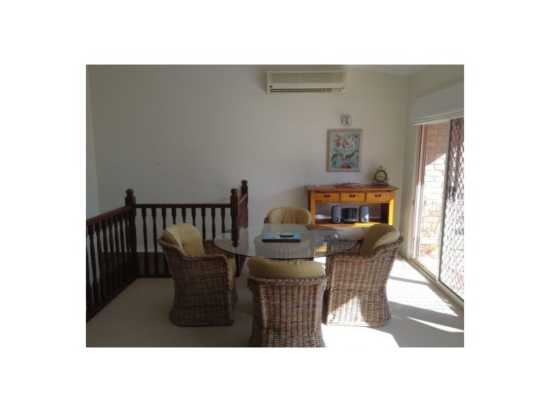 3/119 Freshwater Street, Torquay QLD 4655