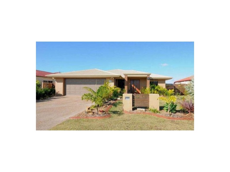 14 Earl St Vincent, Eli Waters QLD 4655