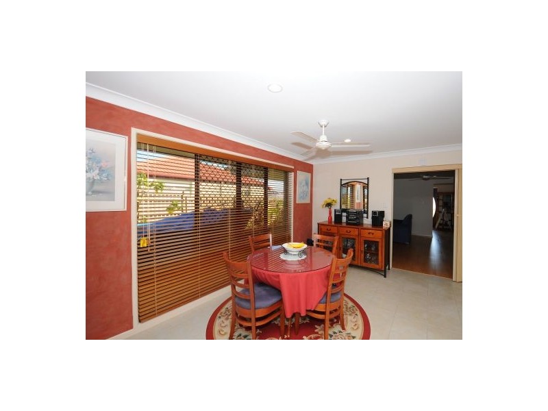 14 Earl St Vincent, Eli Waters QLD 4655