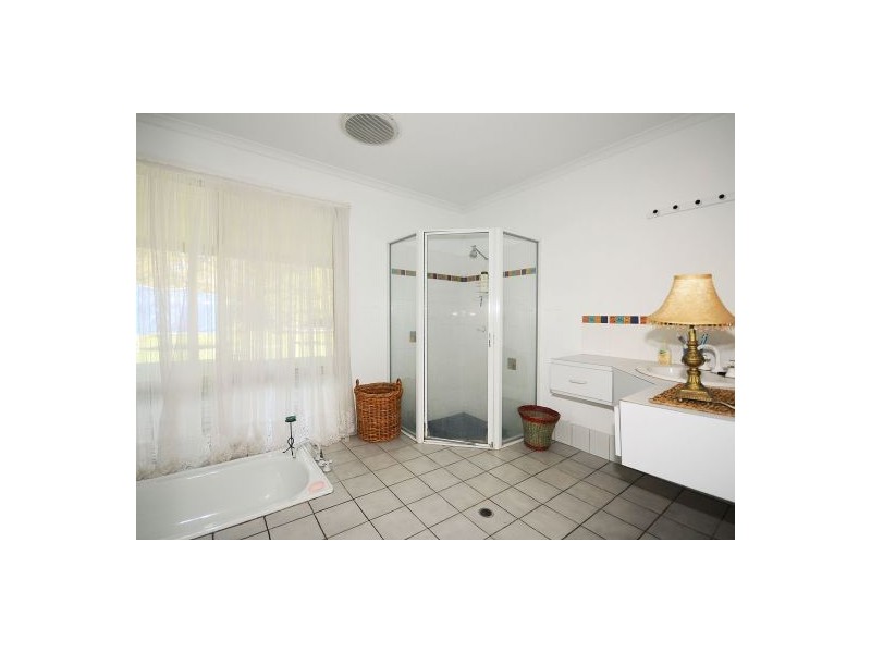 167 Doolong Road, Wondunna QLD 4655