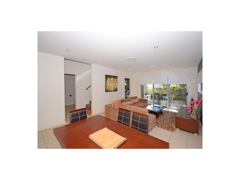 30/136 Pulgul Street, Urangan QLD 4655