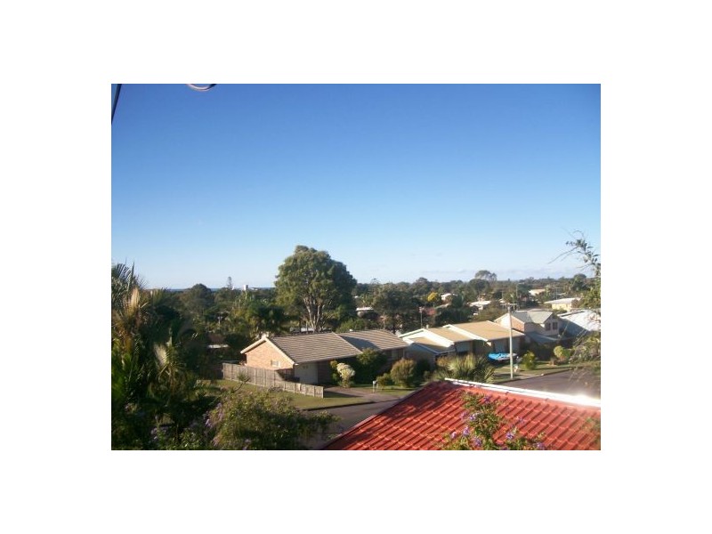 43 Hillcrest Avenue, Scarness QLD 4655