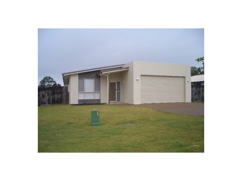 10 Memorial  Street, Toogoom QLD 4655