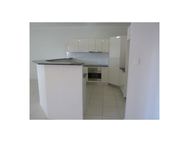 1/10 Beachside Court, Toogoom QLD 4655