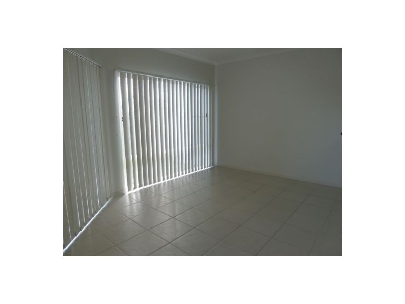 1/10 Beachside Court, Toogoom QLD 4655