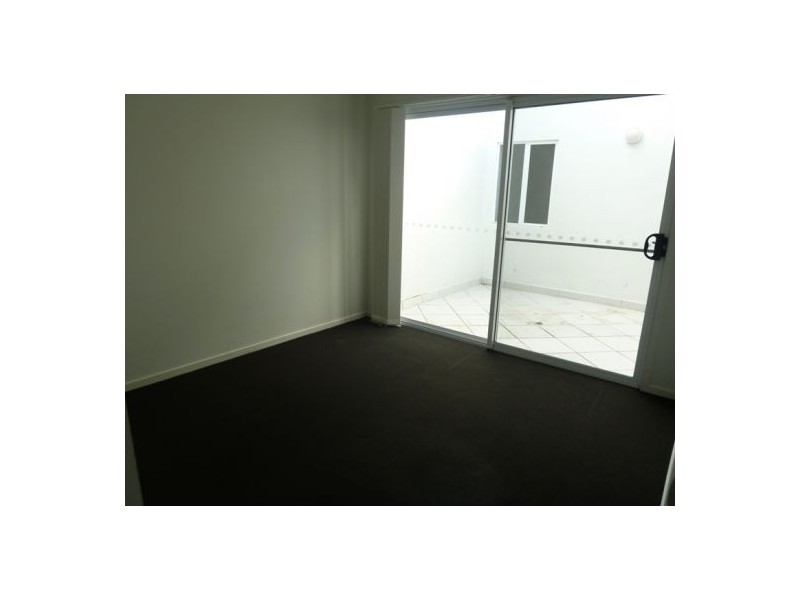 1/10 Beachside Court, Toogoom QLD 4655