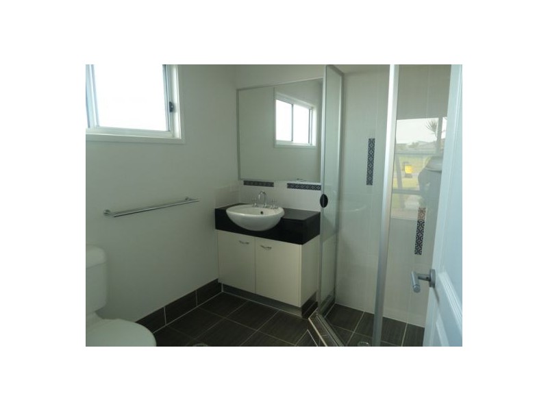 1/10 Beachside Court, Toogoom QLD 4655