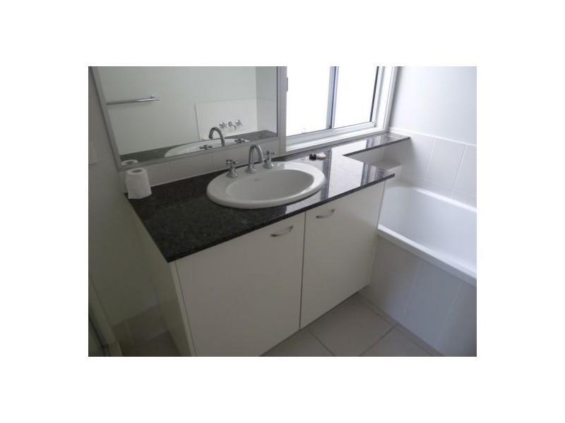 1/10 Beachside Court, Toogoom QLD 4655