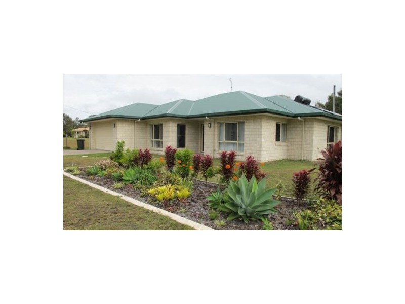 40 Valfern Court, Dundowran QLD 4655