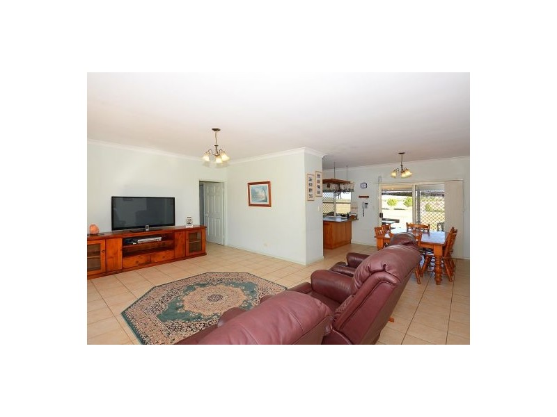 48 Purser Road, Dundowran QLD 4655