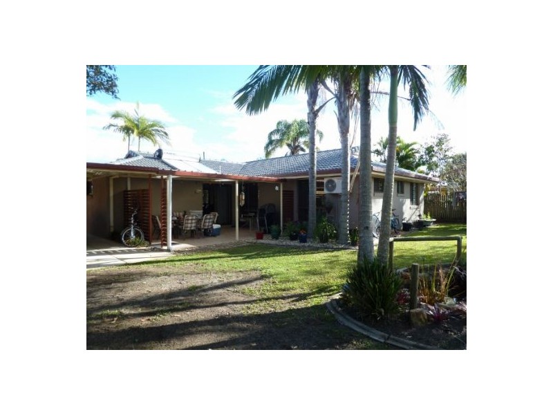 34 Sunset Crescent, Torquay QLD 4655
