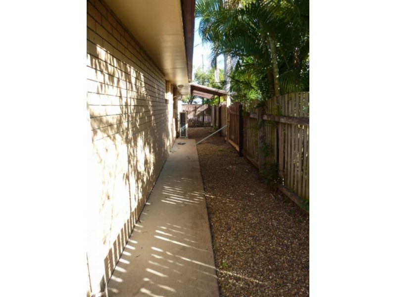 34 Sunset Crescent, Torquay QLD 4655