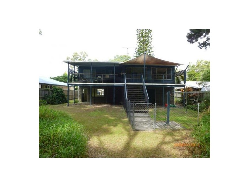 32 Kingfisher Parade, Toogoom QLD 4655