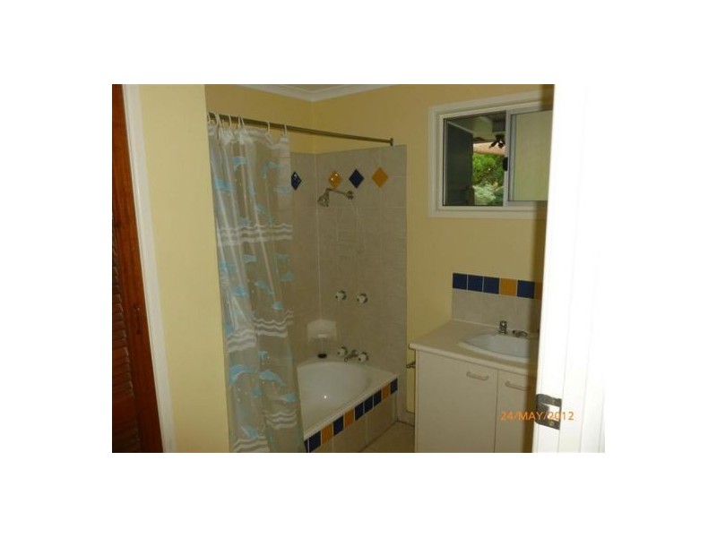 32 Kingfisher Parade, Toogoom QLD 4655