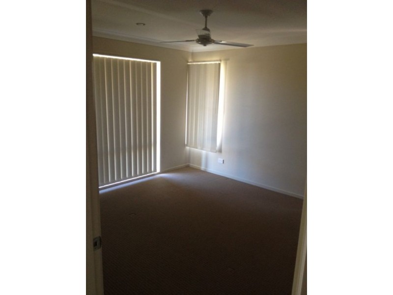 6 Parklink Ave East, Wondunna QLD 4655