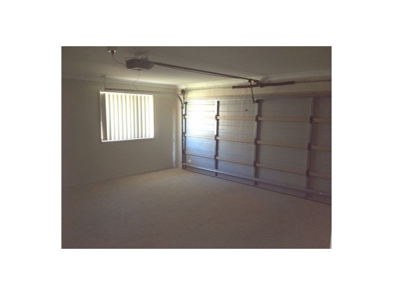 6 Parklink Ave East, Wondunna QLD 4655