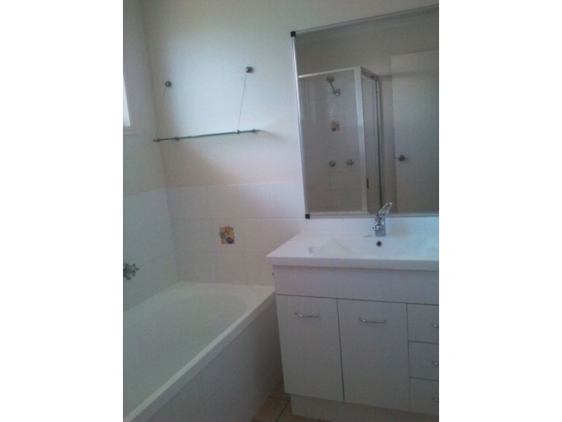 12 Burnett Court, Eli Waters QLD 4655