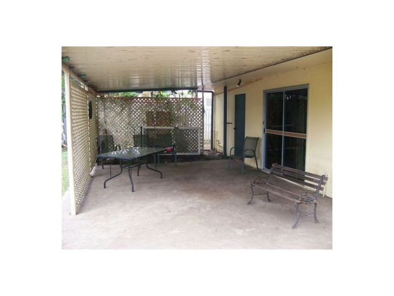 27 Mayfair Street, Point Vernon QLD 4655