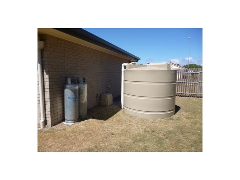 13 Sunny Way, Toogoom QLD 4655