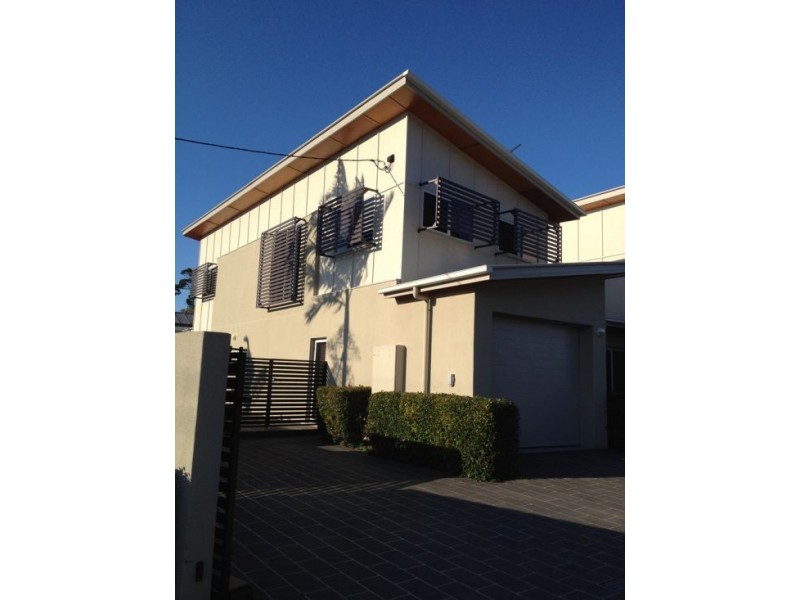 1/8 Hervey Street, Scarness QLD 4655