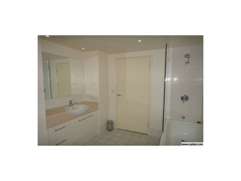 39/68 Pulgul Street, Urangan QLD 4655