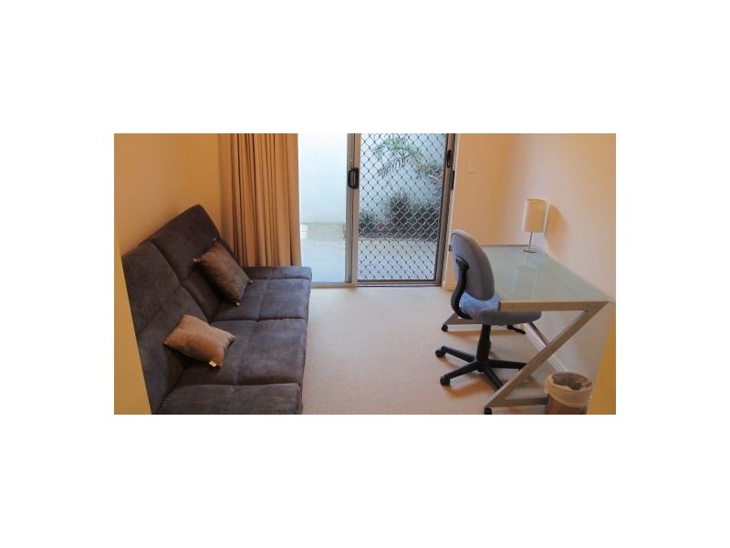 39/68 Pulgul Street, Urangan QLD 4655