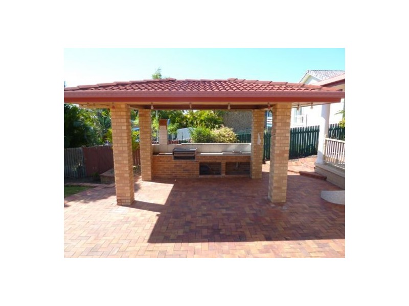 39 Royal Drive, Kawungan QLD 4655