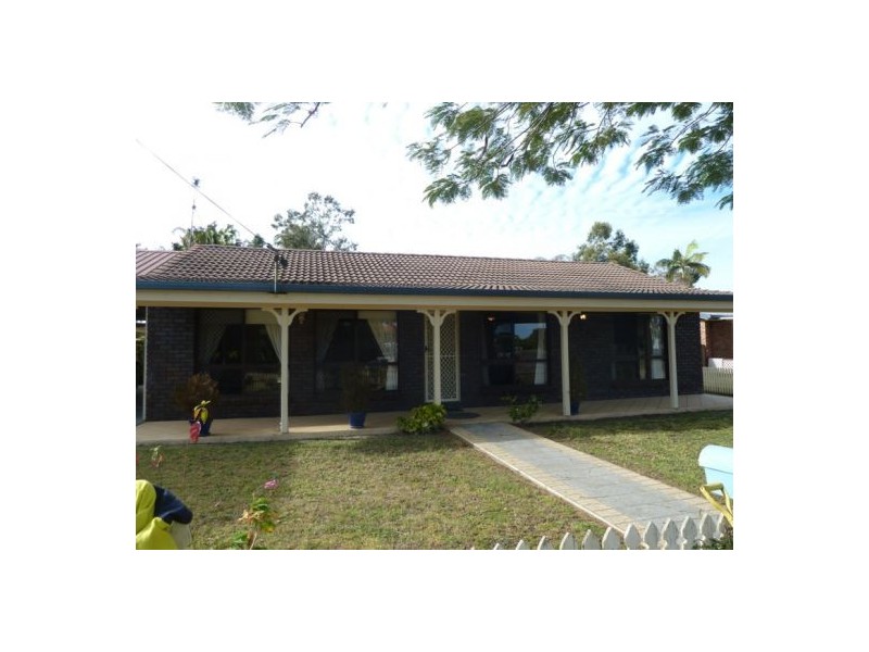 4 William Street, Urangan QLD 4655