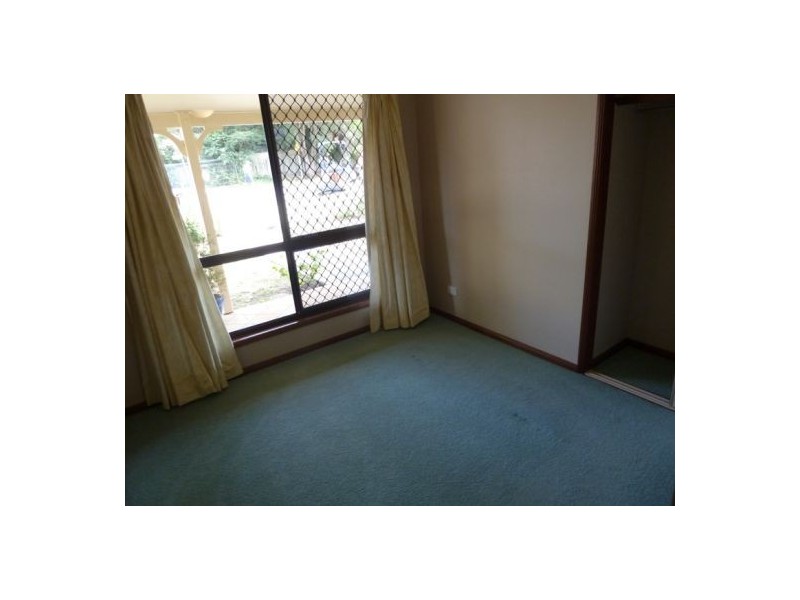 4 William Street, Urangan QLD 4655