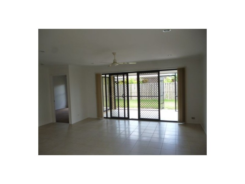 5 Burke Court, Augustus Estate, Urraween QLD 4655