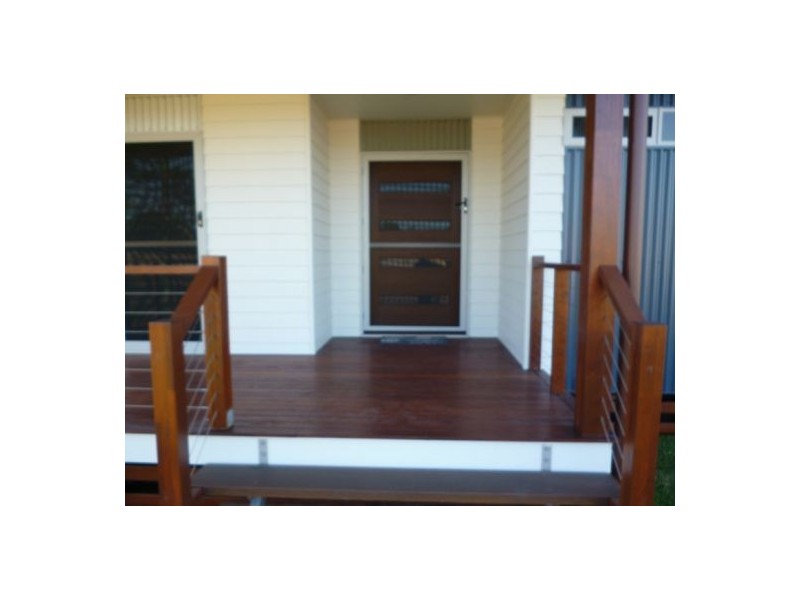 17 Pier, Urangan QLD 4655