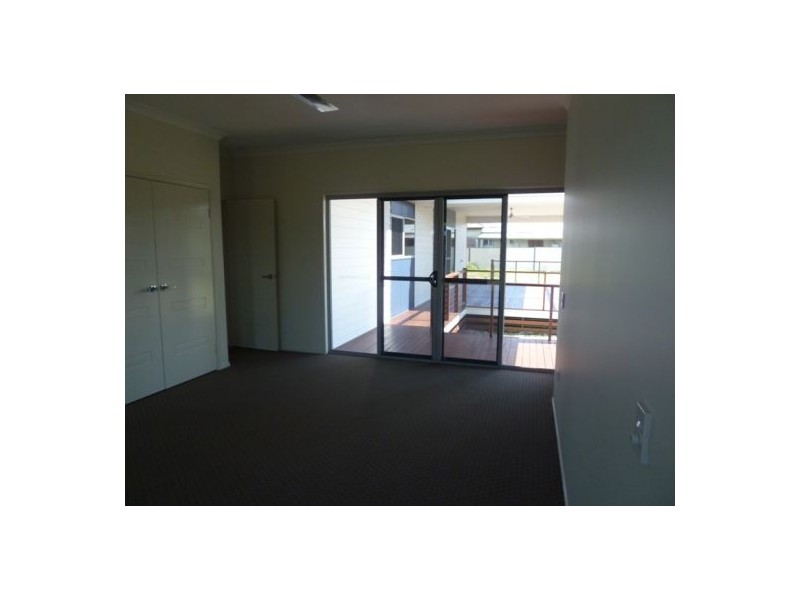 17 Pier, Urangan QLD 4655