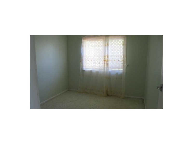 13 Arthur Street, Urangan QLD 4655