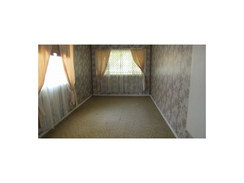 13 Arthur Street, Urangan QLD 4655