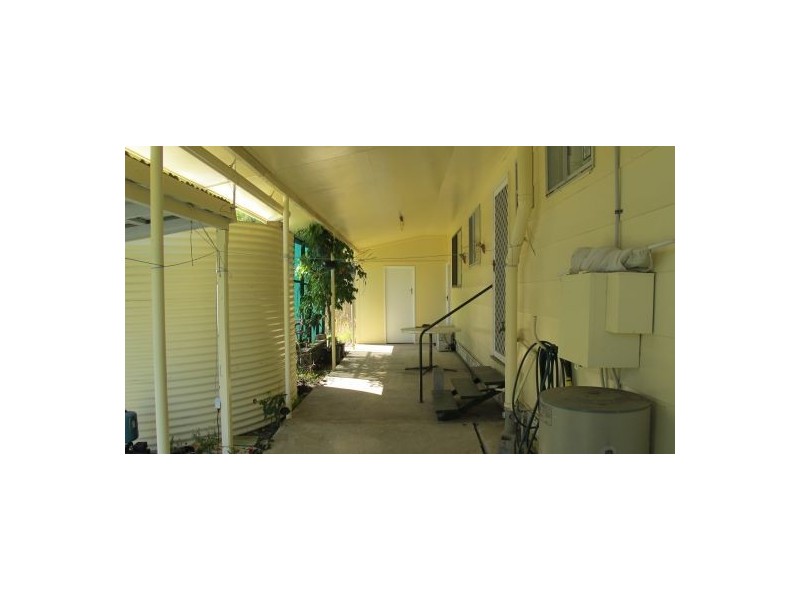 13 Arthur Street, Urangan QLD 4655