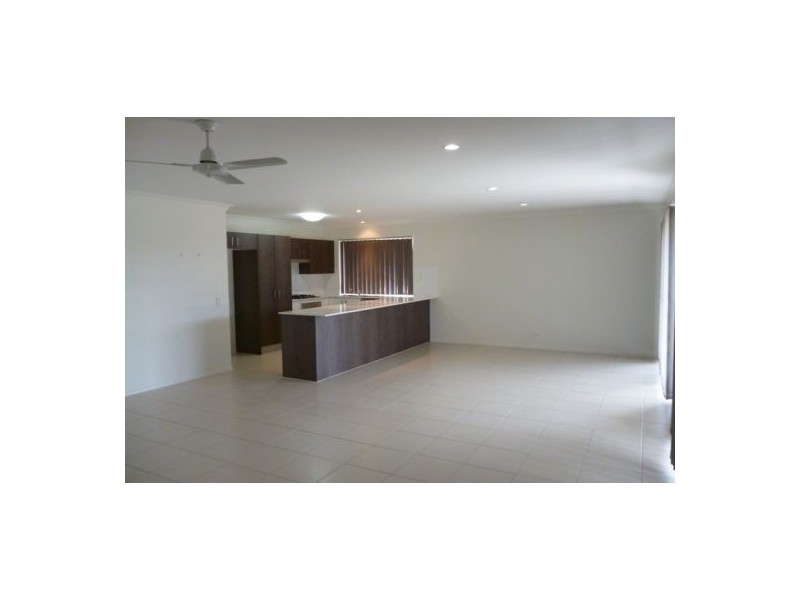 17 Mawson Court, Urraween QLD 4655