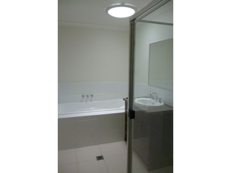 17 Mawson Court, Urraween QLD 4655