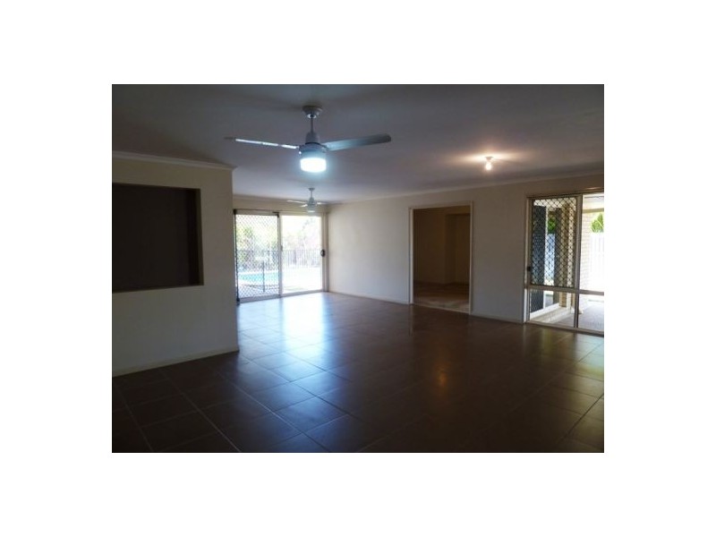 6 Northshore Avenue, Toogoom QLD 4655