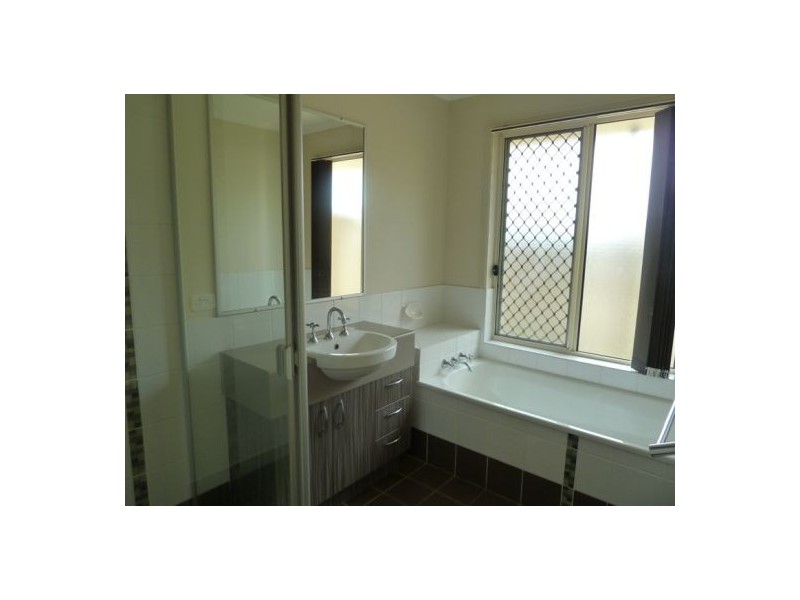 6 Northshore Avenue, Toogoom QLD 4655