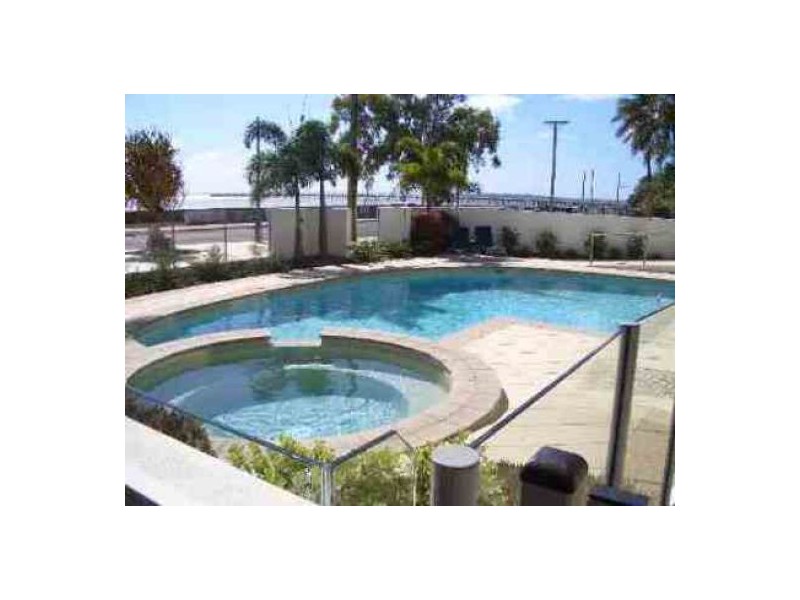 6/558 Esplanade, Urangan QLD 4655