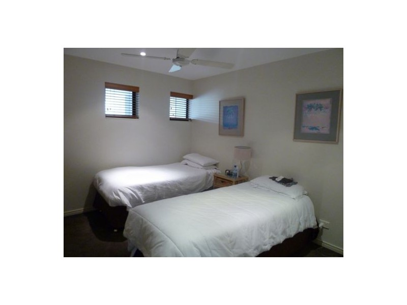6/558 Esplanade, Urangan QLD 4655