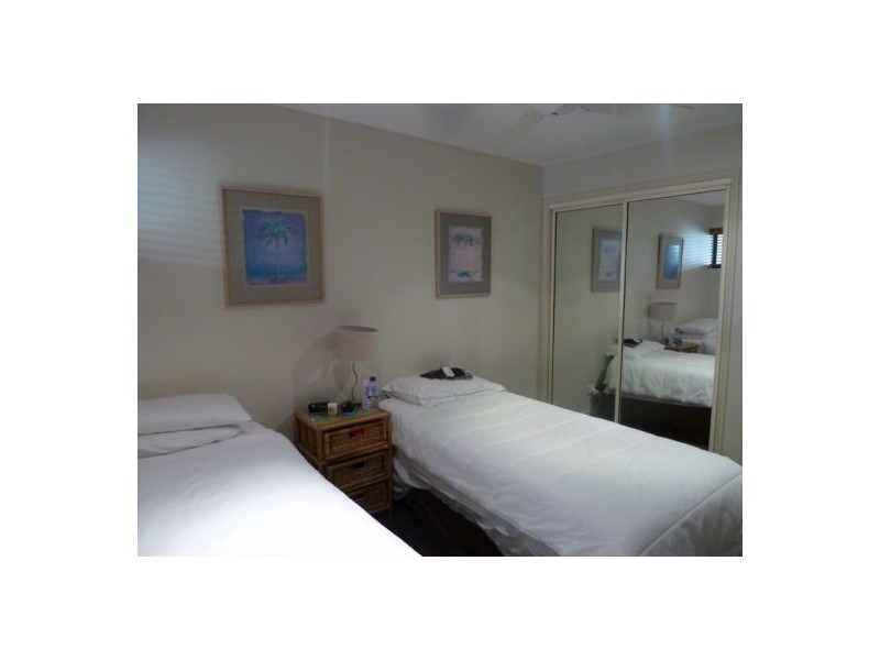 6/558 Esplanade, Urangan QLD 4655
