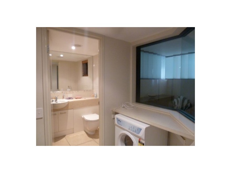 6/558 Esplanade, Urangan QLD 4655