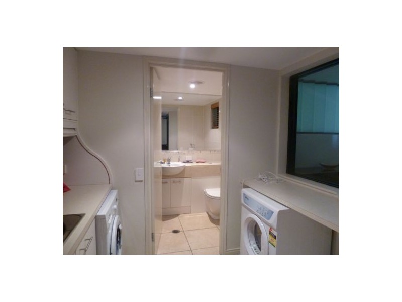 6/558 Esplanade, Urangan QLD 4655