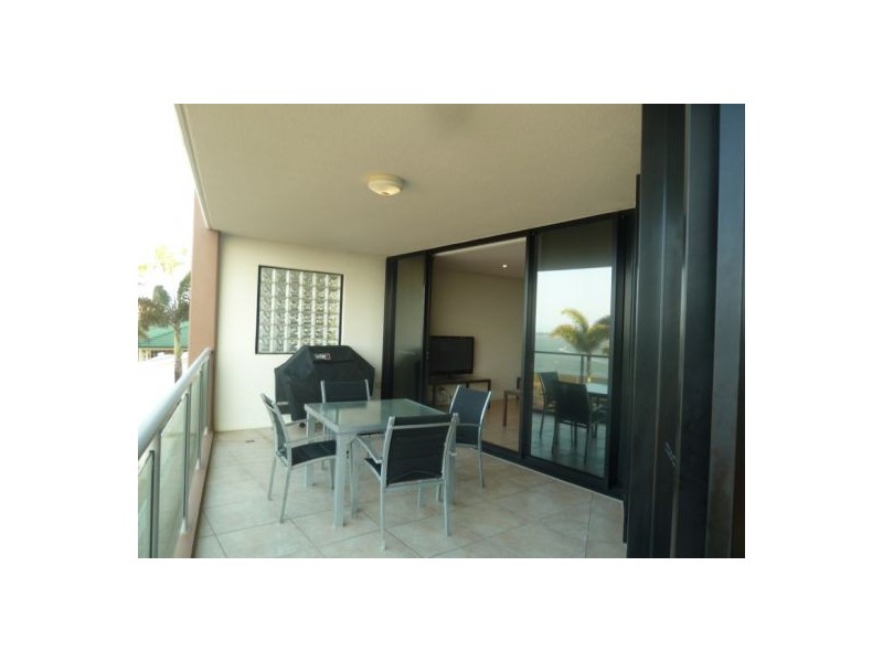 6/558 Esplanade, Urangan QLD 4655