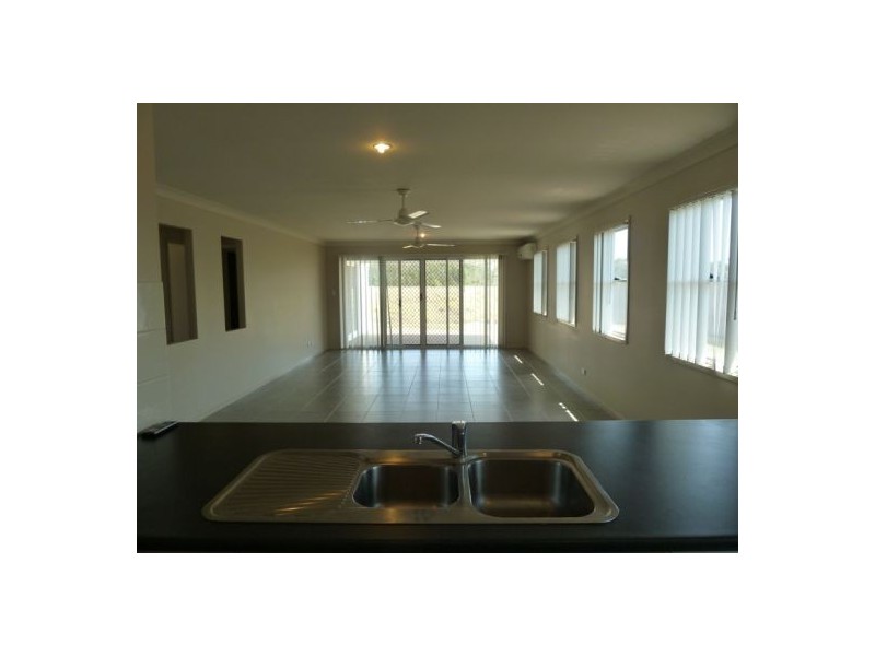 51 Northshore Avenue, Toogoom QLD 4655