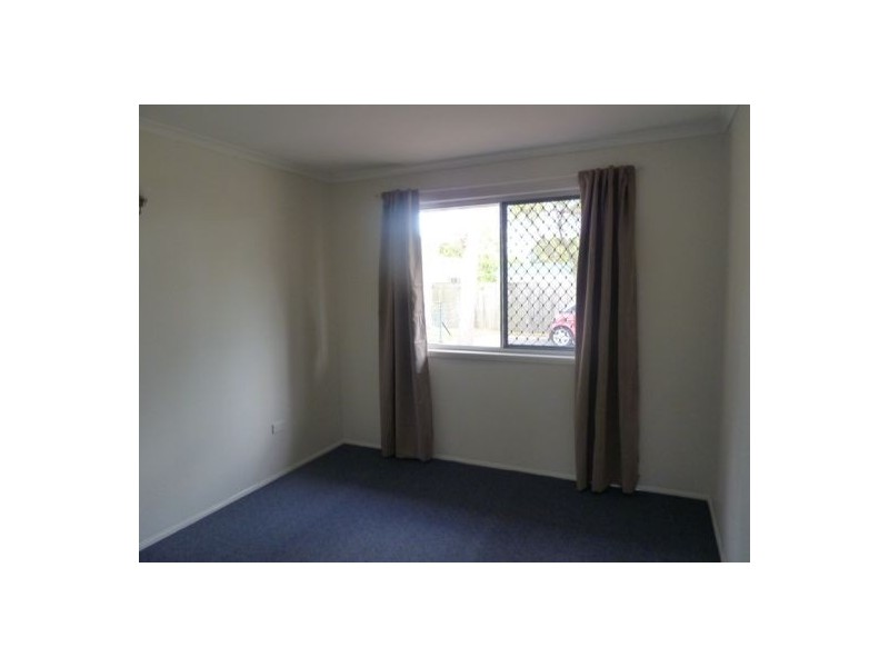 2/12 Bayrise Drive, Urangan QLD 4655