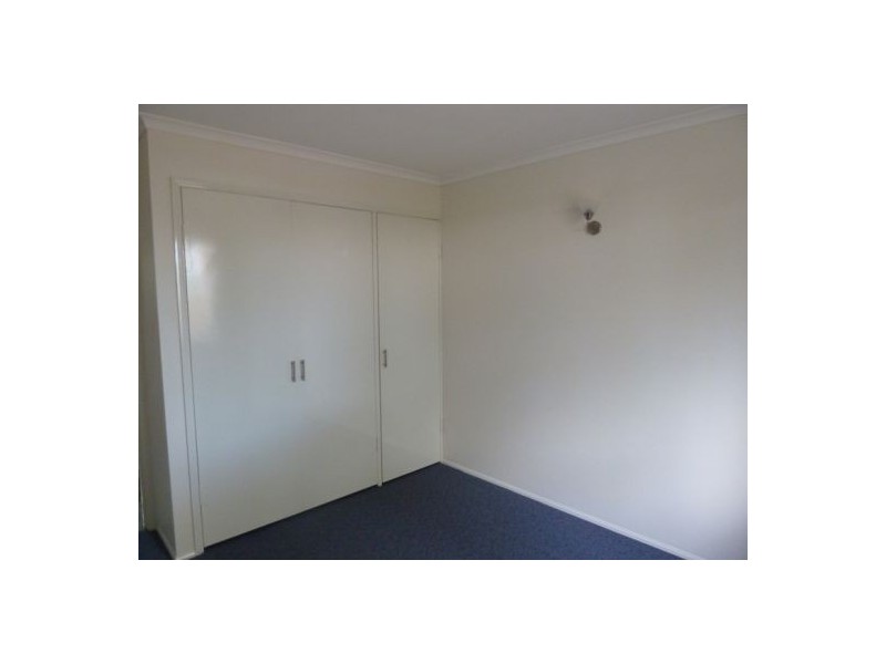 2/12 Bayrise Drive, Urangan QLD 4655