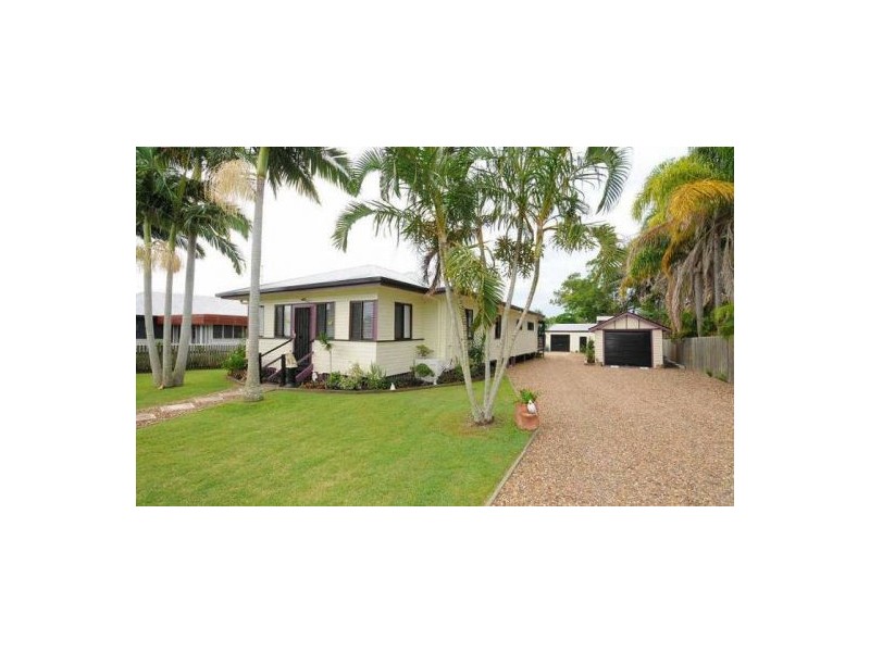 73 Dayman Street, Urangan QLD 4655