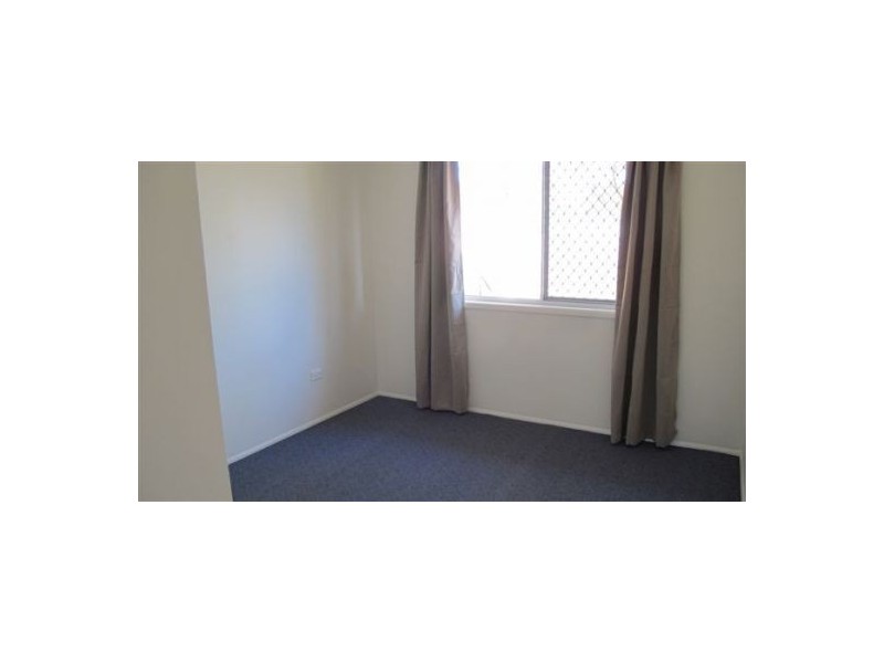 12 Bayrise Drive, Urangan QLD 4655